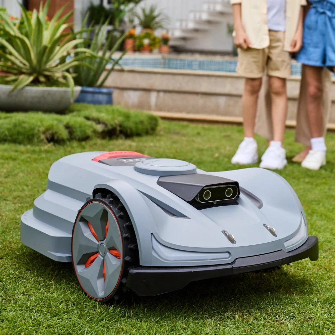 MoeBot Acre Eater Pro - RTK All Wheel Drive Robotic Mower - 6000m2 - Image 21